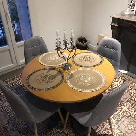 T2 Lumineux Avec Balcon - Centre De *